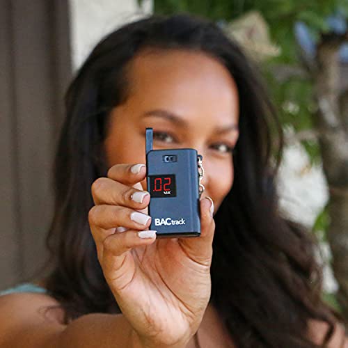 Keychain Breathalyzer: Ultra-Portable Alcohol Tester - CarsBling - Best Car Gifts & Accessories