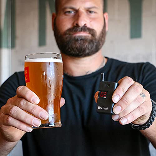 Keychain Breathalyzer: Ultra-Portable Alcohol Tester - CarsBling - Best Car Gifts & Accessories