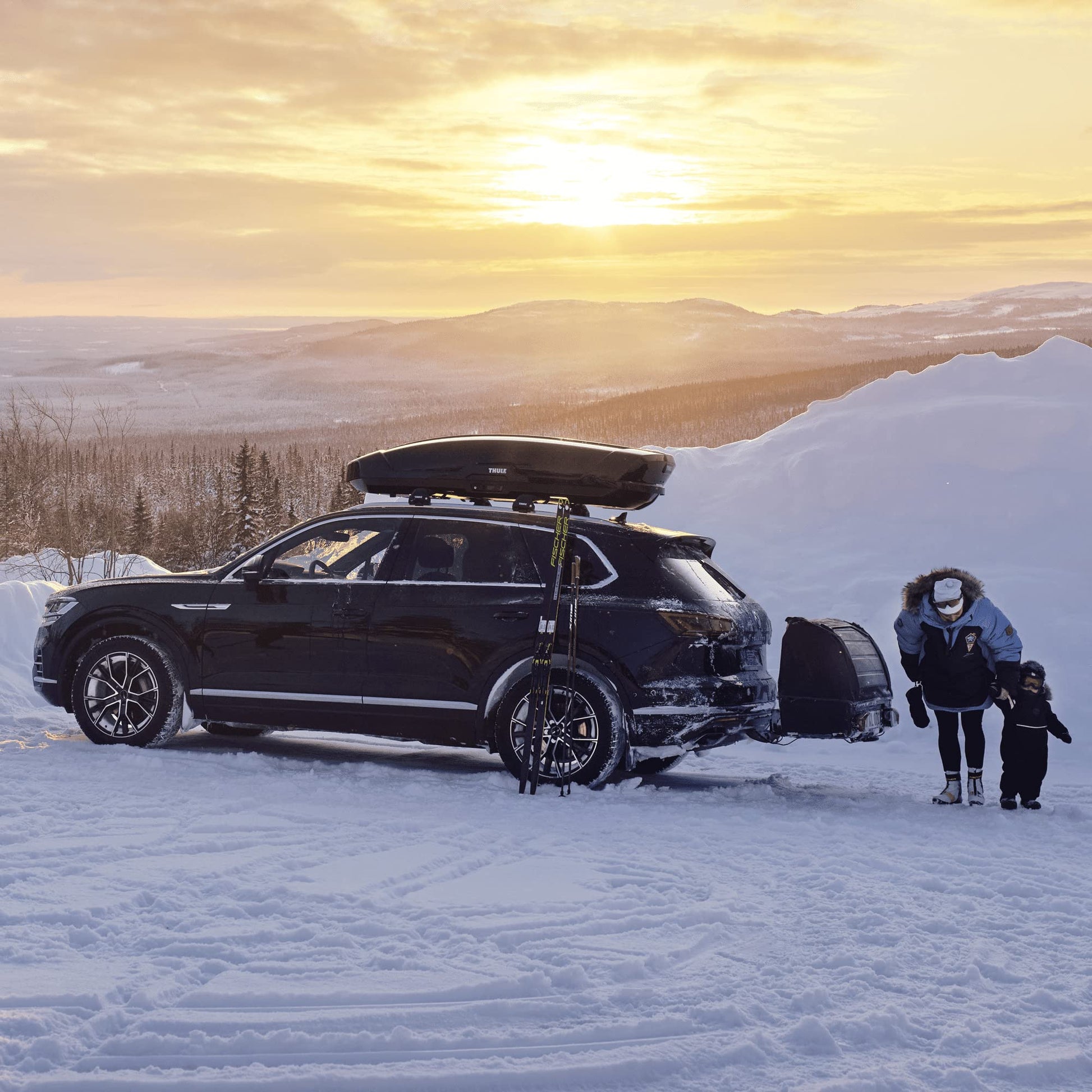 Thule Motion XT Rooftop Cargo Carrier XXL: Expand Your Storage Capacity - CarsBling - Best Car Gifts & Accessories